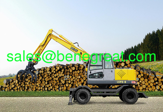 Китай small wheel excavator with 0.23cbm bucket log grapple for sugarcane loading поставщик