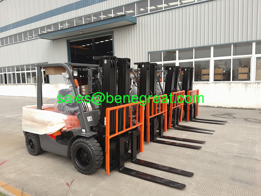 Empilhadeira diesel com capacidade de 6600lbs isuzu motor 3ton empilhadeira com transmissão hidráulica поставщик