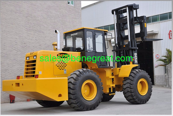 15ton empilhador todo-terreno  Empilhador todo-o-terreno15ton baixo preço поставщик